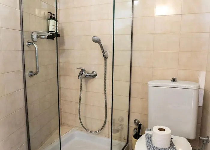 Ξενοδοχείο Ionio 2*